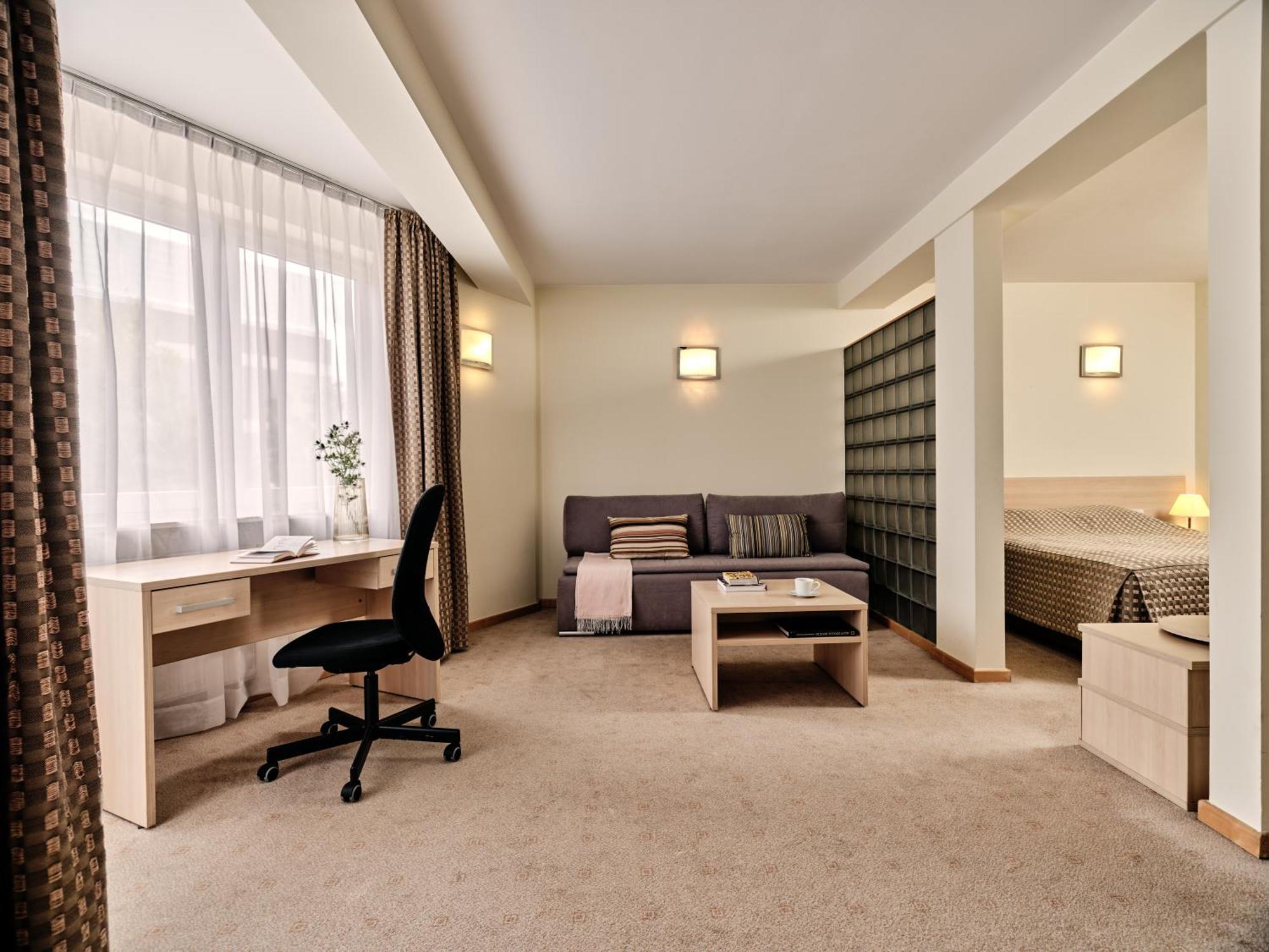 Apartamenty Media Park Varsó Kültér fotó