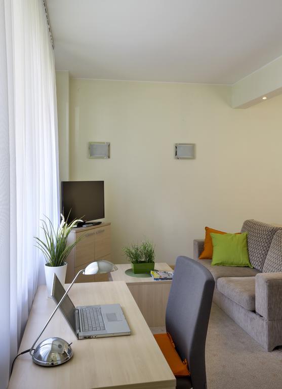 Apartamenty Media Park Varsó Kültér fotó